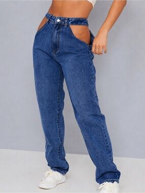 PrettyLittleThing Cut-Out Dad Jeans